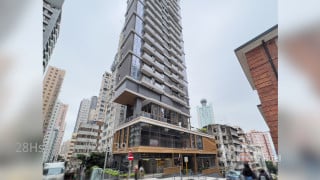 西边街15号 大厦: 15 Western Street由万科香港发展，位于西营盘西边街15号，提供104伙，实用面积由213至1,127尺，间隔为开放式、1房连套房、2房、3房及3房连套房。